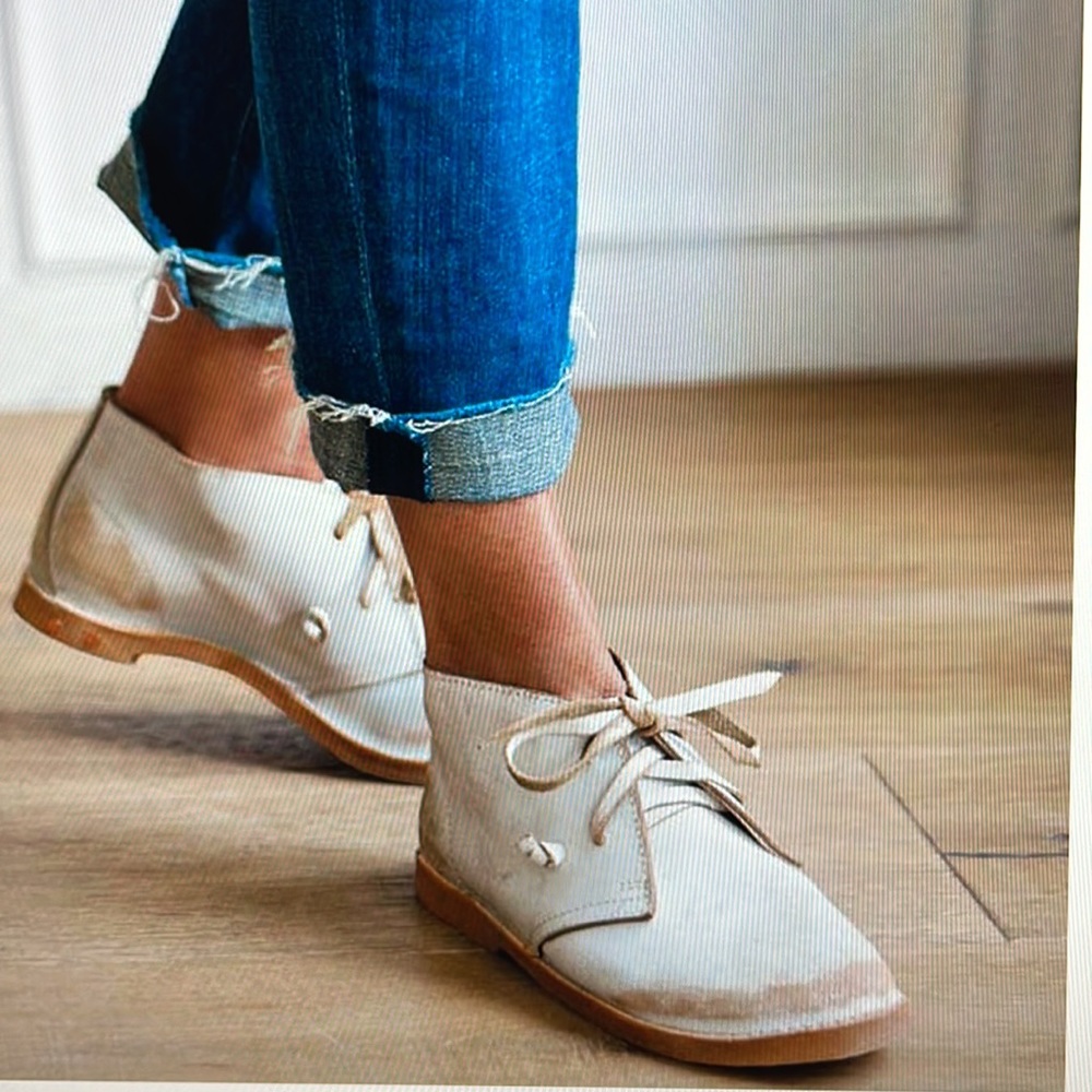 🆕BEEK Bunting Chukka Boots Sanded White sz 9